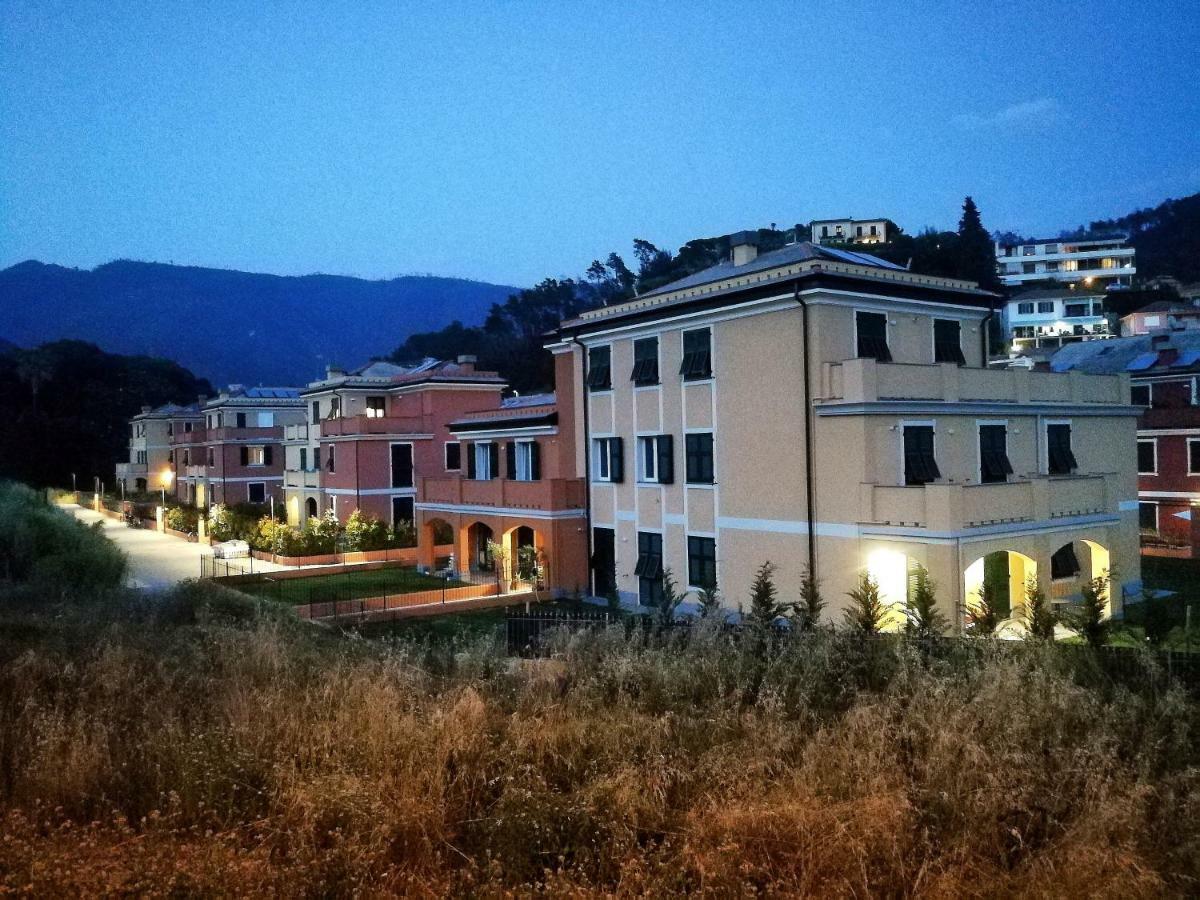 Santa Caterina Apartment Levanto Bagian luar foto